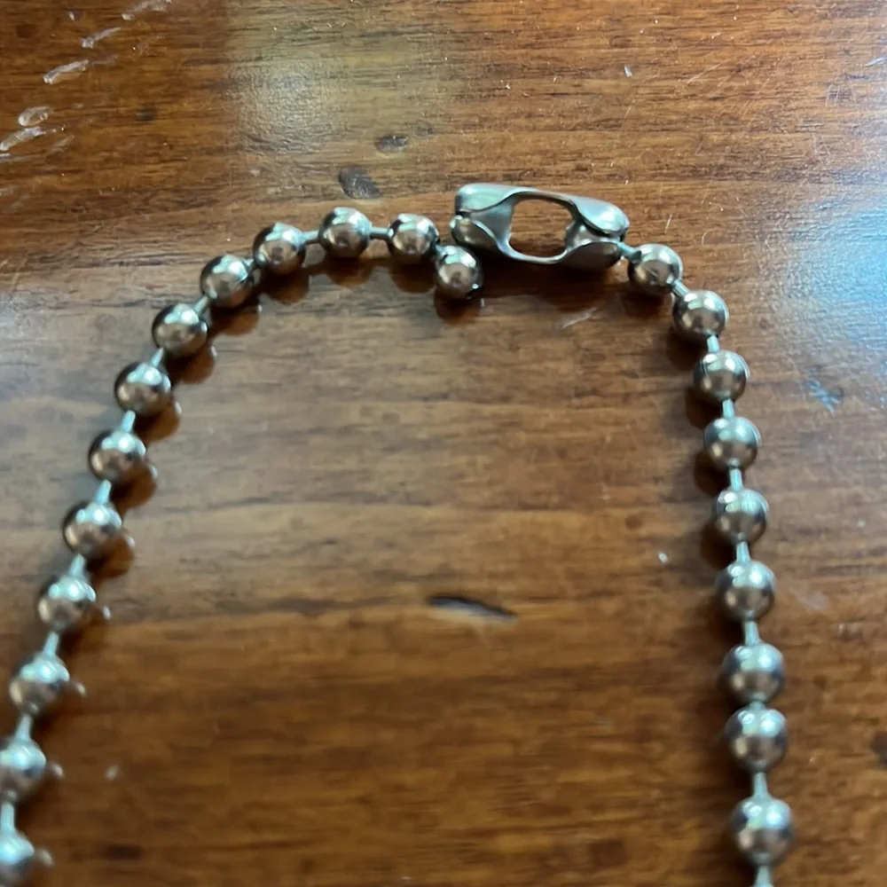 Statement charm necklace - Picture 4 of 4